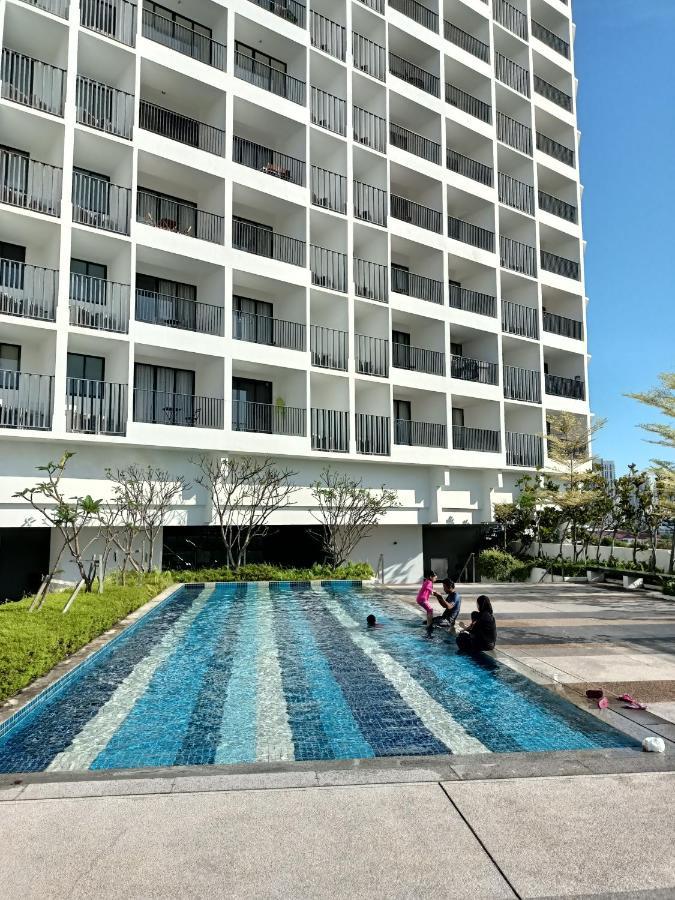 Cozy Seaview 5 Studio Apartment Tanjung Tokong Exterior photo